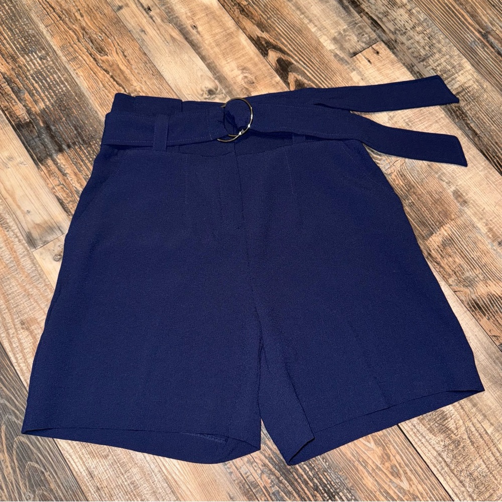 NWT New York & Co. 7th Avenue High Rise Women’s Shorts Size 4
